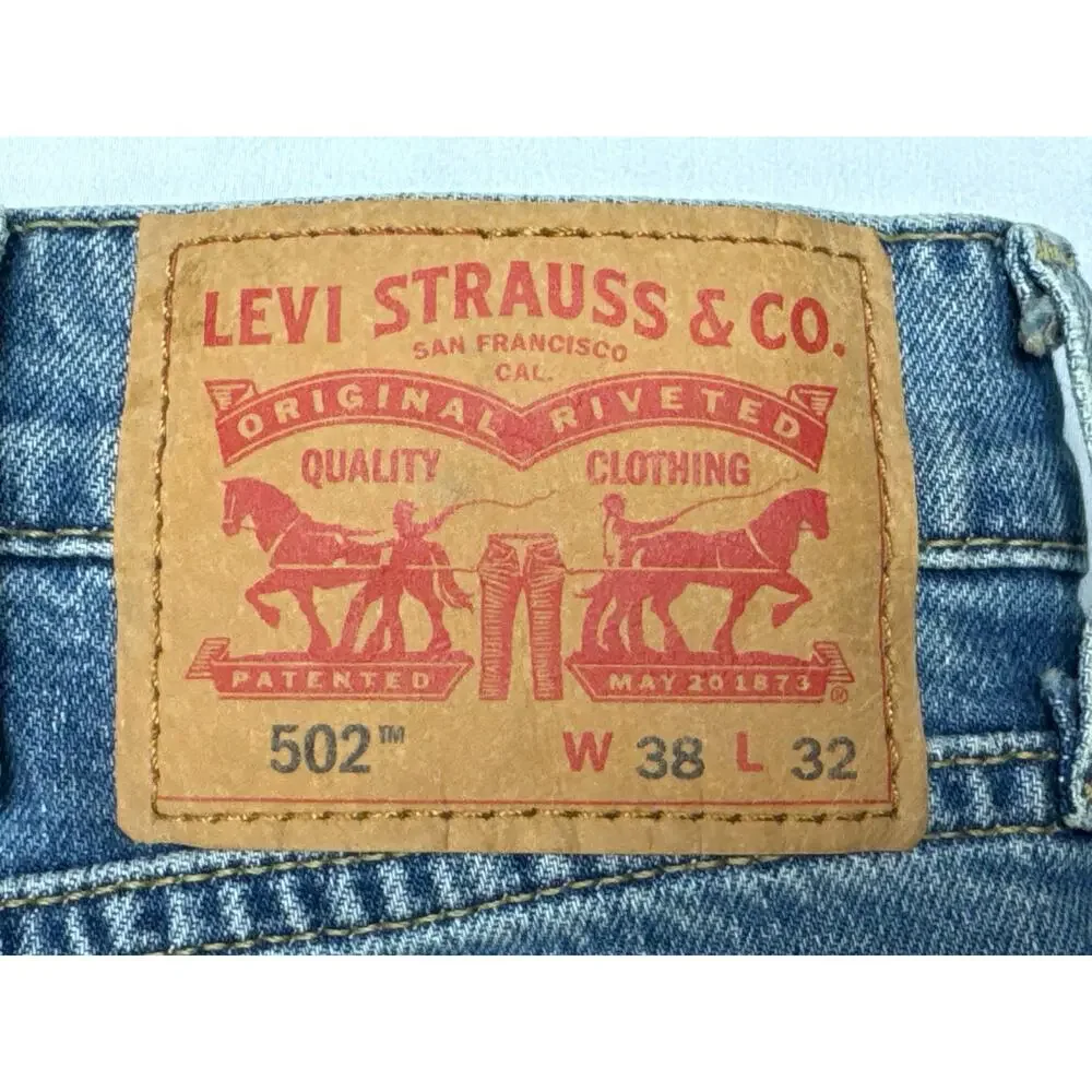 Levi's 502 Men's Tapered Leg Medium Wash Blue Denim Jeans - Size 38x32 (38x30.5)